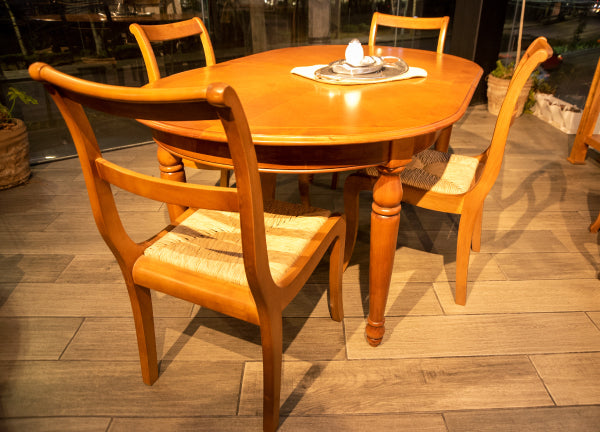 Mesa Ovalada con Extensión Massif