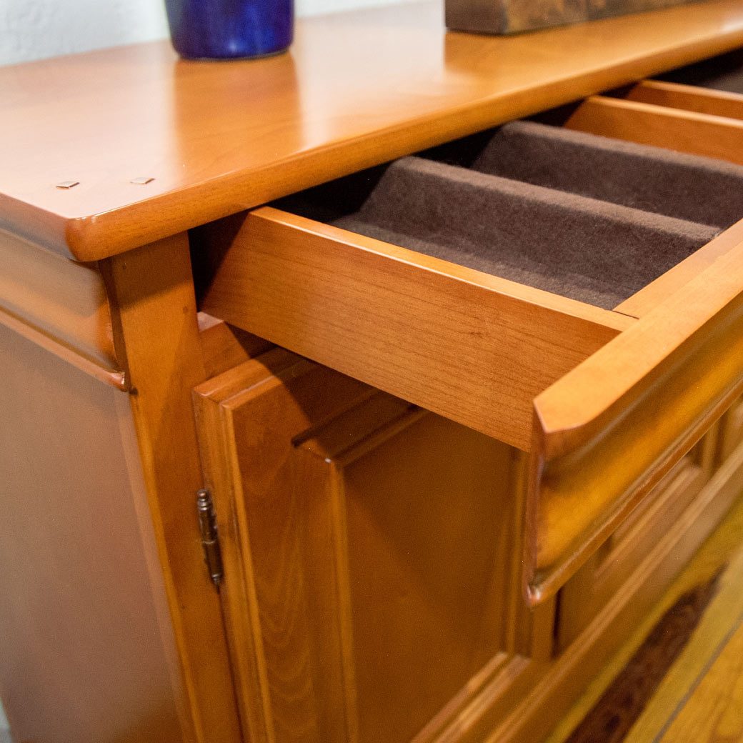 Aparador 3 Puertas Massif