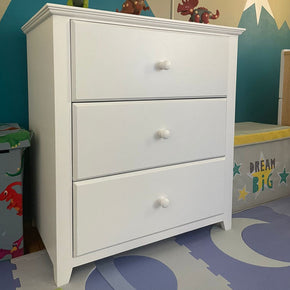 comoda blanca para niños